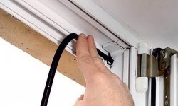 Как самостоятельно заменить уплотнители на окнах и на дверце холодильника