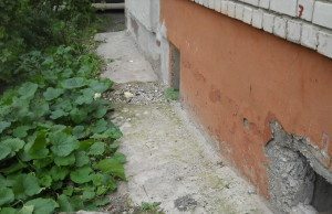 Деформированная отмостка