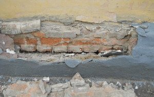 Вся повреждённая поверхность подлежит снятию